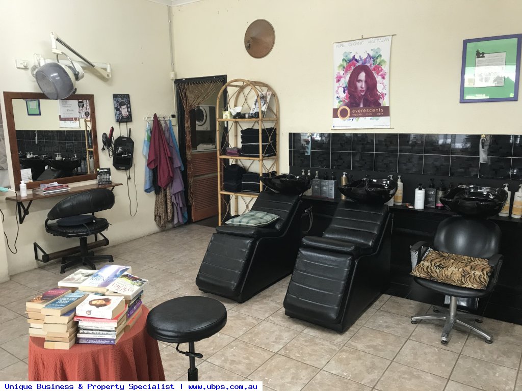 UNISEX HAIR SALON – NOT TO BE MISSED OPPORTUNITY